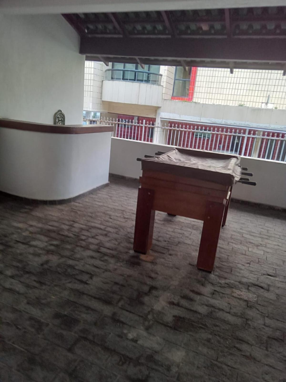 Poucos Passos Da Praia Da Enseada, Melhor Praia Do Guaruja E Ao Lado De Varios Estabelecimentos, Podendo Fazer Tudo A Pe ! 外观 照片